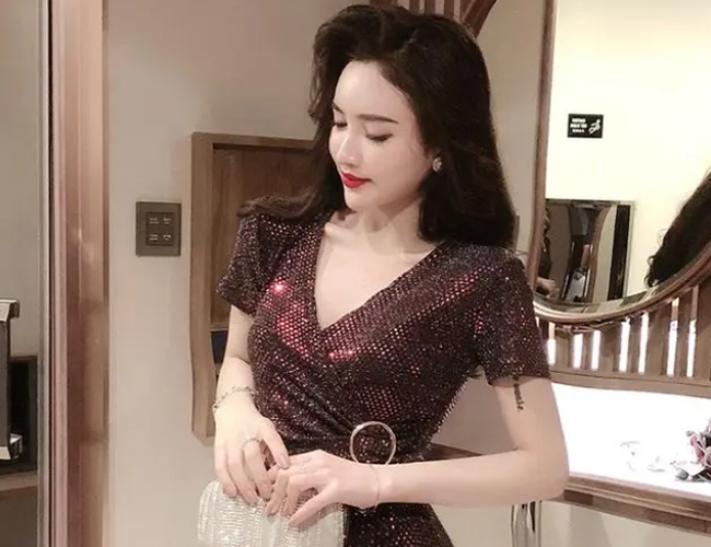 成都龙泉驿油压会所艺师风采（二）健康生活更精彩